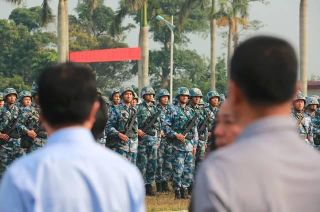 海軍陸戰(zhàn)隊(duì)新兵畢業(yè)，父母見(jiàn)證榮耀時(shí)刻