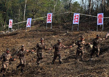 科技這么發(fā)達，解放軍為何還在人工掃雷？