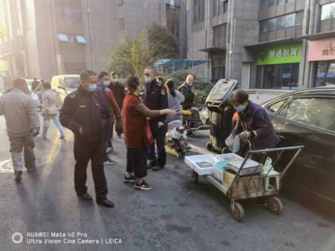 推進(jìn)“六要六不要”，武漢市江岸區(qū)車站街路長(zhǎng)們?cè)谛袆?dòng)